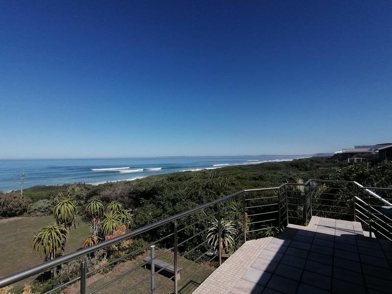 5 Bedroom Property for Sale in Outeniqua Strand Western Cape